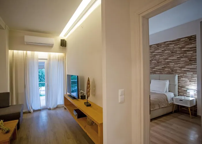 アパート Casa De Luz With Garden コルフ島